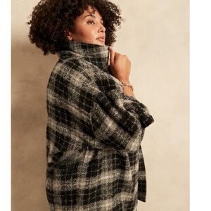 Banana Republic Oversized Italian Bouclé Shirt Jacket / Shacket